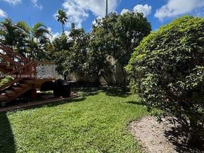 900 SW 11th Ave 4C, Hallandale Beach FL 33009