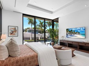 22 Isla Bahia Dr, Fort Lauderdale FL 33316