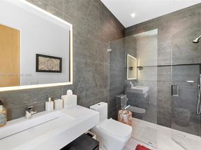 22 Isla Bahia Dr, Fort Lauderdale FL 33316