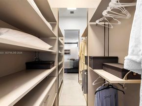 22 Isla Bahia Dr, Fort Lauderdale FL 33316