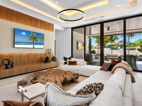 22 Isla Bahia Dr, Fort Lauderdale FL 33316