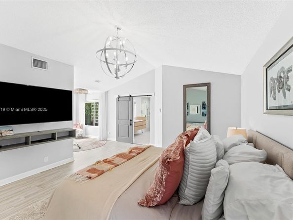17723 Tiffany Trace Dr, Boca Raton FL 33487