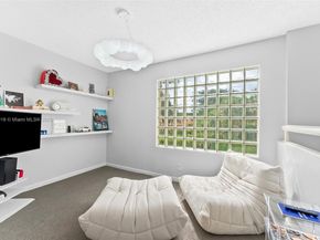 17723 Tiffany Trace Dr, Boca Raton FL 33487