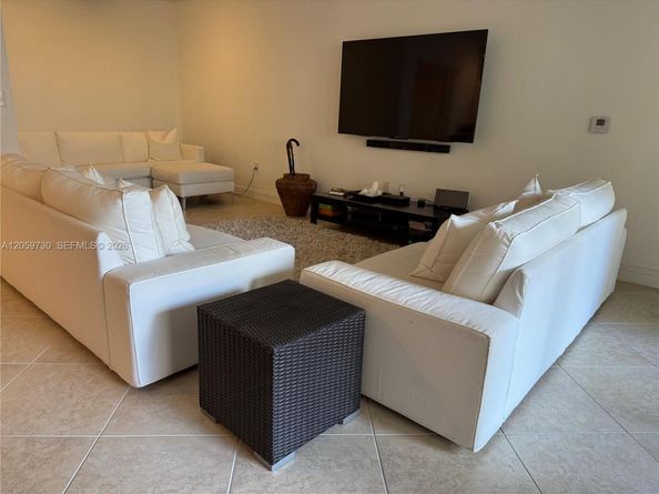 16100 Emerald Estates Dr 278, Weston FL 33331