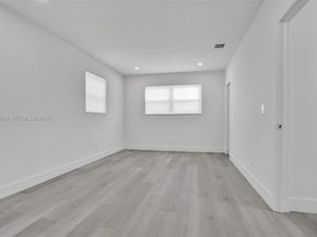 1041 NE 169th St, Miami FL 33162