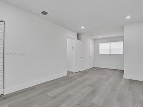 1041 NE 169th St, Miami FL 33162