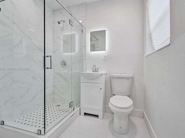 1041 NE 169th St, Miami FL 33162