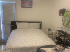 13821 SW 42nd Ter, Miami FL 33175