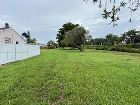 13821 SW 42nd Ter, Miami FL 33175