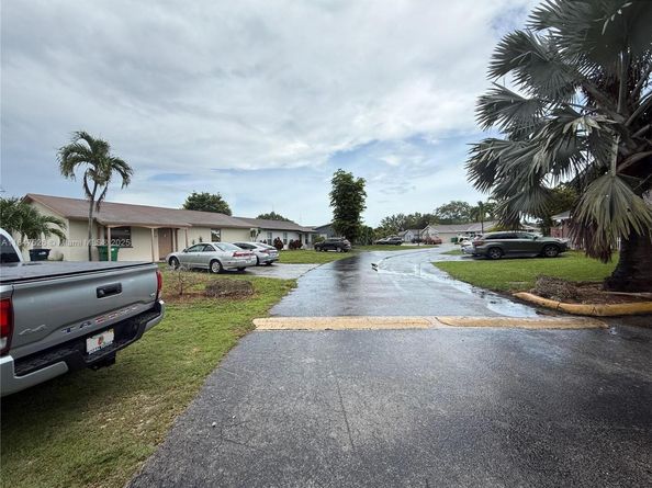 13821 SW 42nd Ter, Miami FL 33175