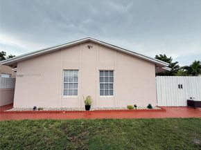 13821 SW 42nd Ter, Miami FL 33175