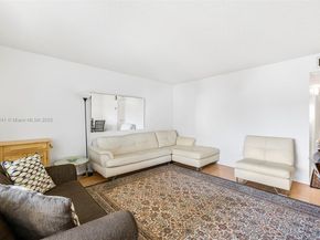 5300 Washington St Q207, Hollywood FL 33021