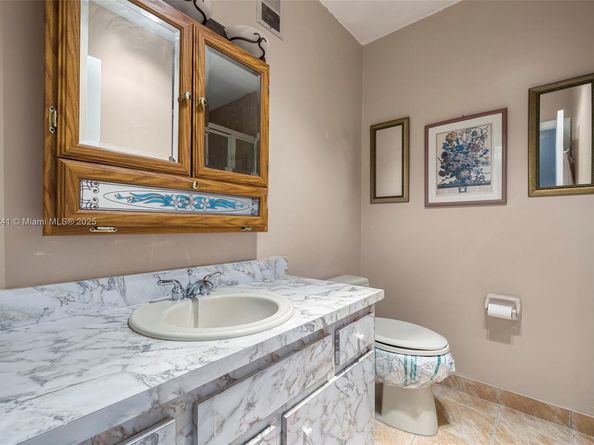 5300 Washington St Q207, Hollywood FL 33021