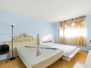 5300 Washington St Q207, Hollywood FL 33021