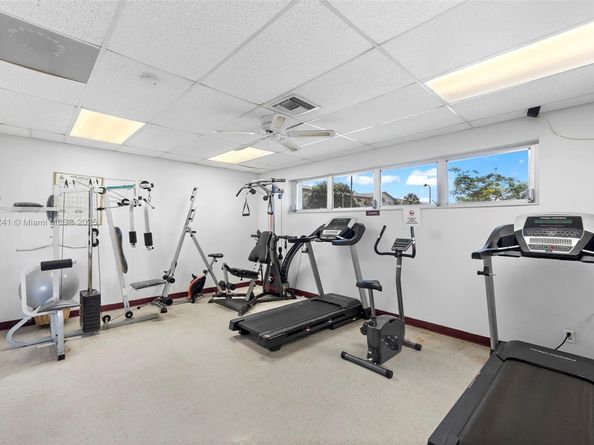 5300 Washington St Q207, Hollywood FL 33021