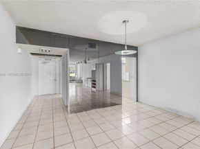 806 Cypress Grove Ln 111, Pompano Beach FL 33069