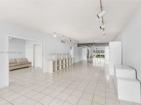 806 Cypress Grove Ln 111, Pompano Beach FL 33069