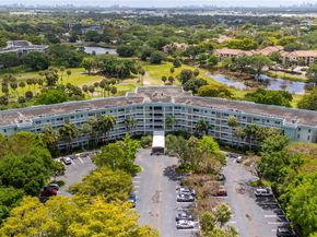 806 Cypress Grove Ln 111, Pompano Beach FL 33069