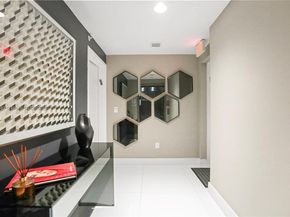 16385 Biscayne 1618+ 2 Parking, North Miami Beach FL 33160