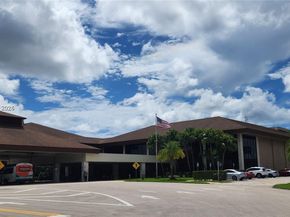 12501 SW 14th St 314R, Pembroke Pines FL 33027