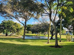 12501 SW 14th St 314R, Pembroke Pines FL 33027