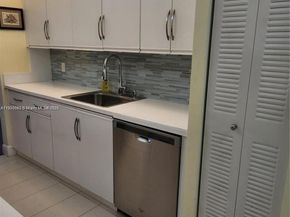 12501 SW 14th St 314R, Pembroke Pines FL 33027