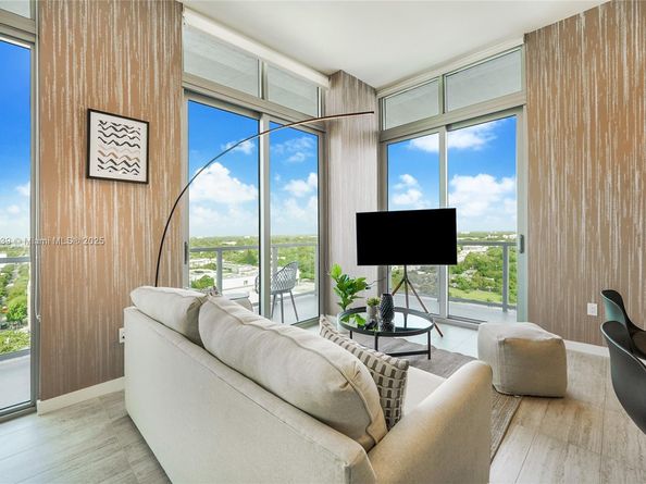 Undisclosed Address #A11883939, Miami FL 33137