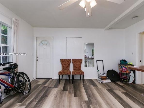 1717 NE 12th St, Fort Lauderdale FL 33304