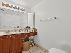 9777 NW 46th Ter 111, Doral FL 33178