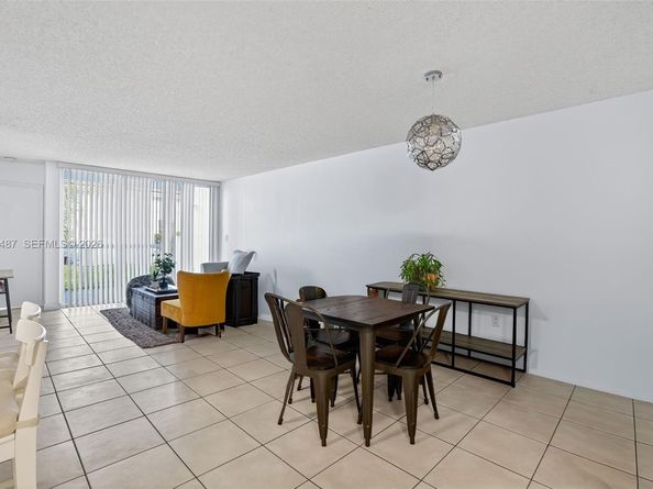 9777 NW 46th Ter 111, Doral FL 33178