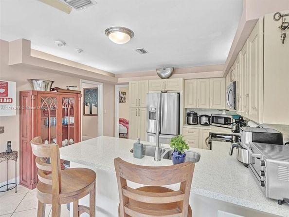 3501 N 30 Ter, Hollywood FL 33021
