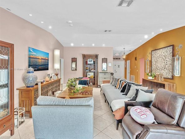 3501 N 30 Ter, Hollywood FL 33021