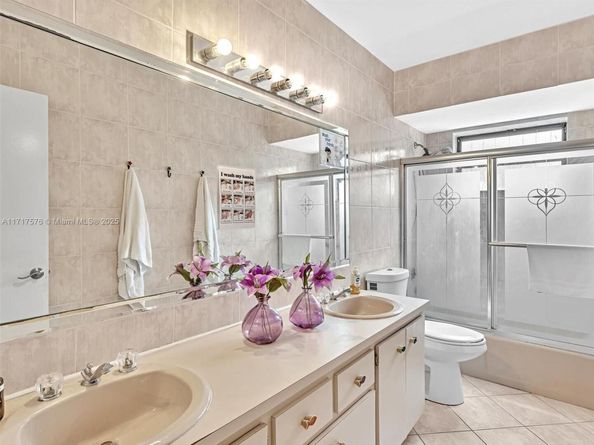 3501 N 30 Ter, Hollywood FL 33021