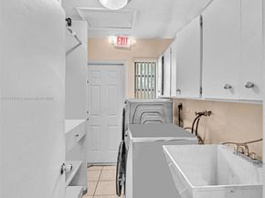 3501 N 30 Ter, Hollywood FL 33021