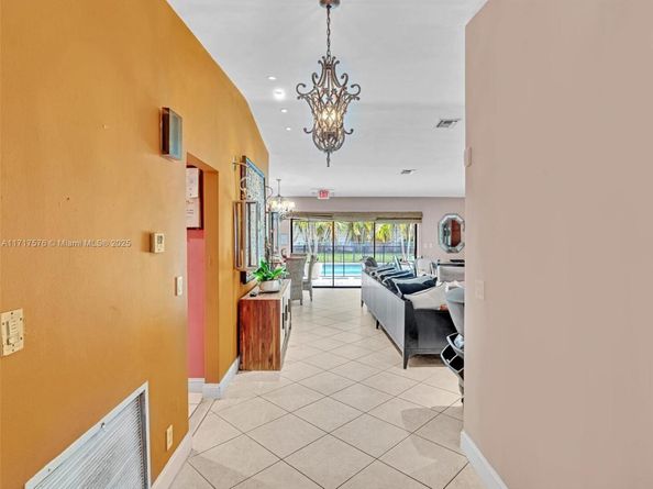 3501 N 30 Ter, Hollywood FL 33021