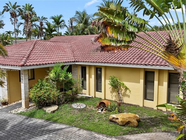 3501 N 30 Ter, Hollywood FL 33021