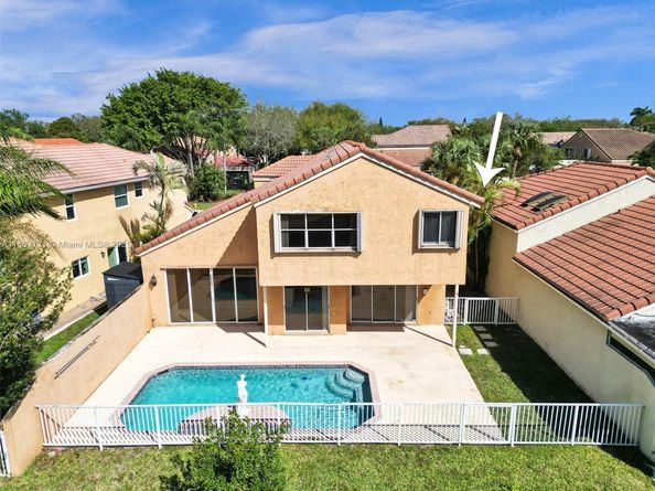 6330 NW 77th Ct, Parkland FL 33067