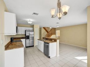 6330 NW 77th Ct, Parkland FL 33067