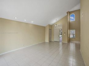 6330 NW 77th Ct, Parkland FL 33067