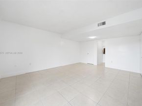 9375 Fontainebleau Blvd L301, Miami FL 33172