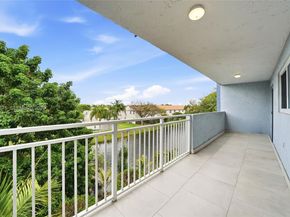 9375 Fontainebleau Blvd L301, Miami FL 33172