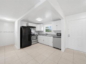 9375 Fontainebleau Blvd L301, Miami FL 33172