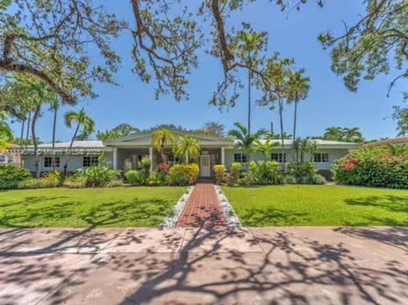 915 Country Club Prado, Coral Gables FL 33134