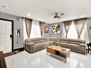 2771 NW 8th St, Pompano Beach FL 33069