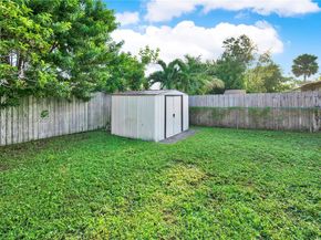 2771 NW 8th St, Pompano Beach FL 33069