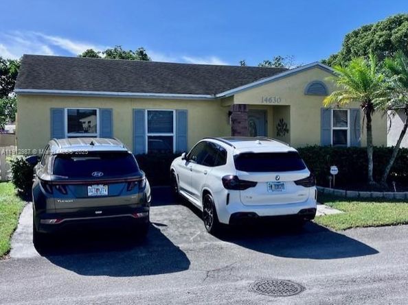 14630 S Beckley Sq, Davie FL 33325