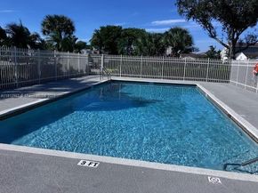 14630 S Beckley Sq, Davie FL 33325