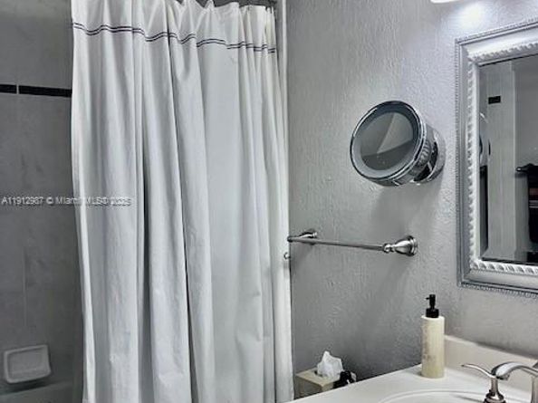 14630 S Beckley Sq, Davie FL 33325