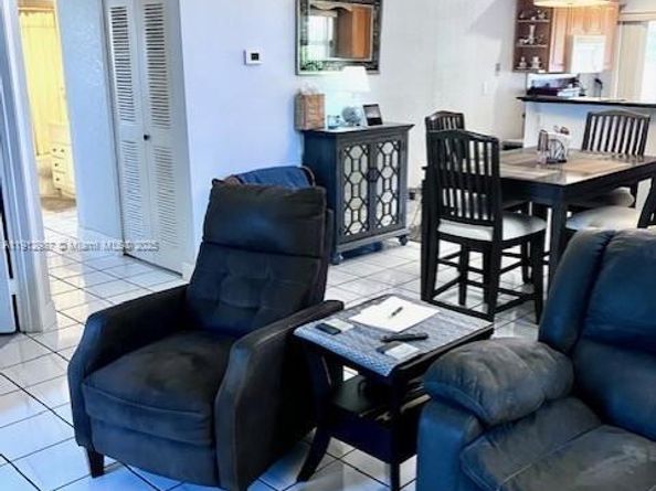 14630 S Beckley Sq, Davie FL 33325