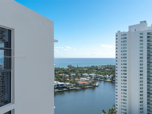 Undisclosed Address #A11858155, Aventura FL 33180